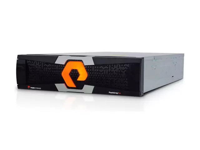 Фото СХД PURESTORAGE FLASHARRAY //M10
