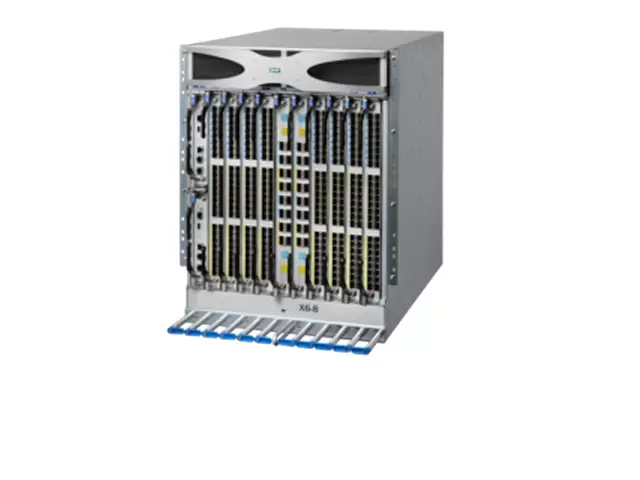 Фото Коммутатор HPE StoreFabric класса Director для сети SAN Q0U83A