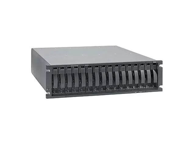 Фото IBM System Storage DS4200